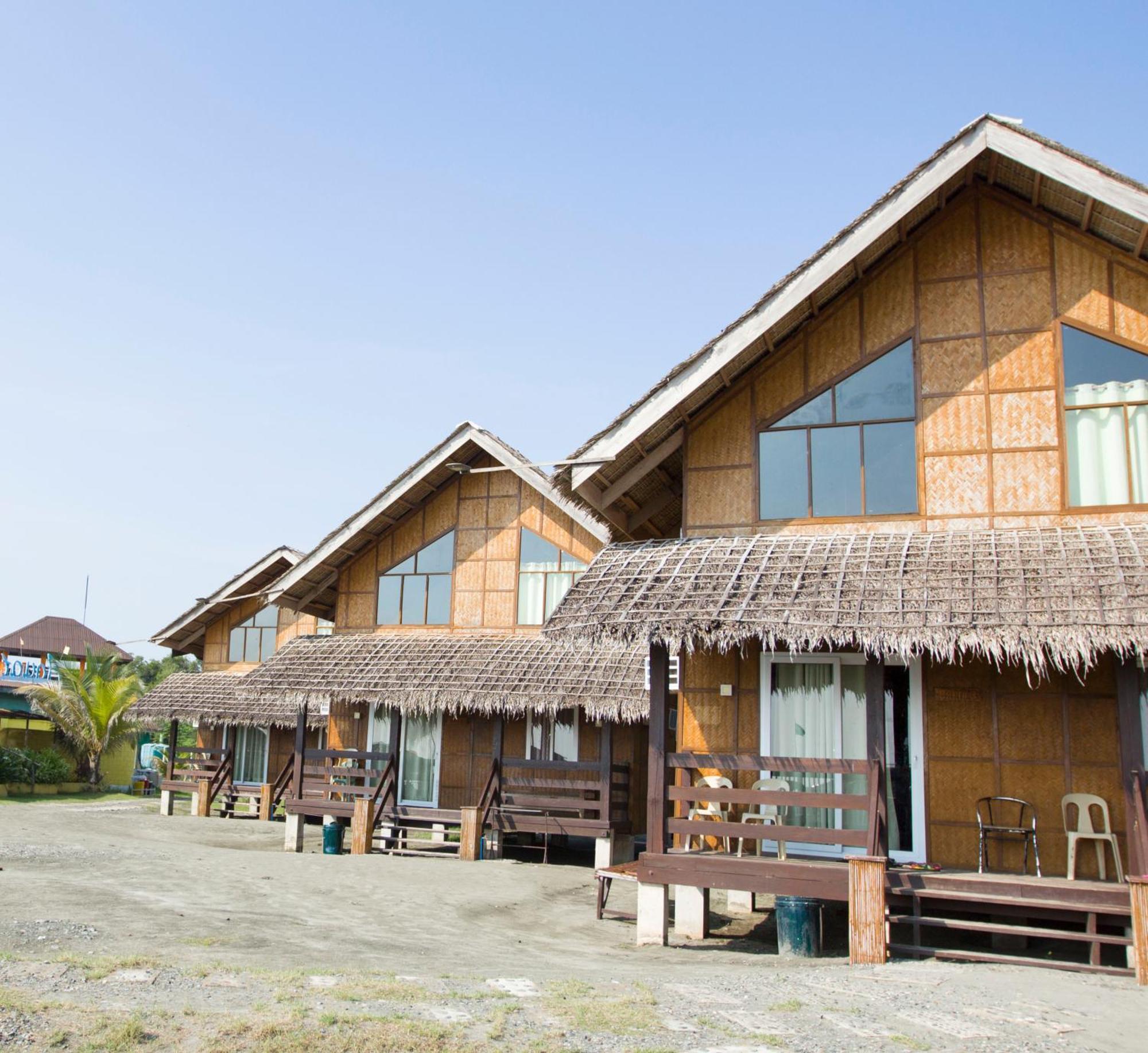 El Puerto Marina Beach Resort & Vacation Club Lingayen Exterior photo
