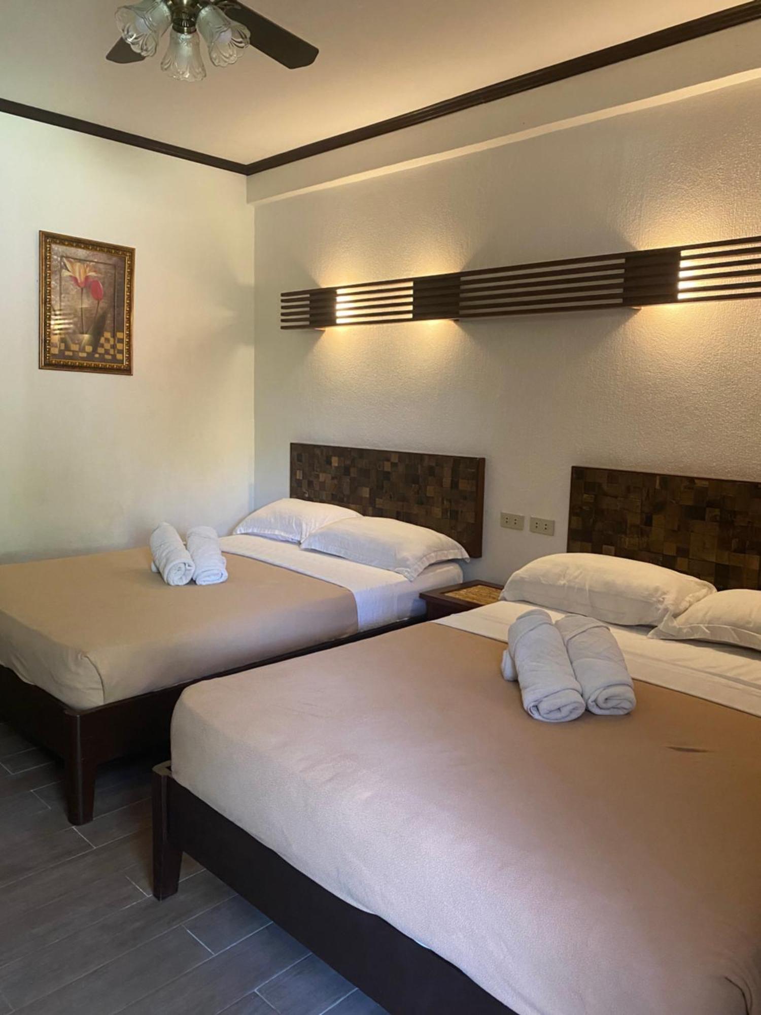El Puerto Marina Beach Resort & Vacation Club Lingayen Exterior photo